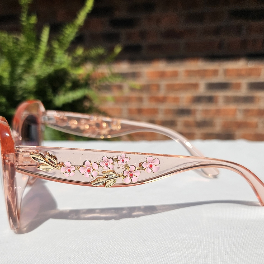 Crystal Champagne Cateye Sunglasses - Picture 3 of 4